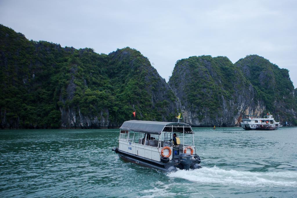 ซีเรนา ครูซ Hotel ฮาลอง ภายนอก รูปภาพ