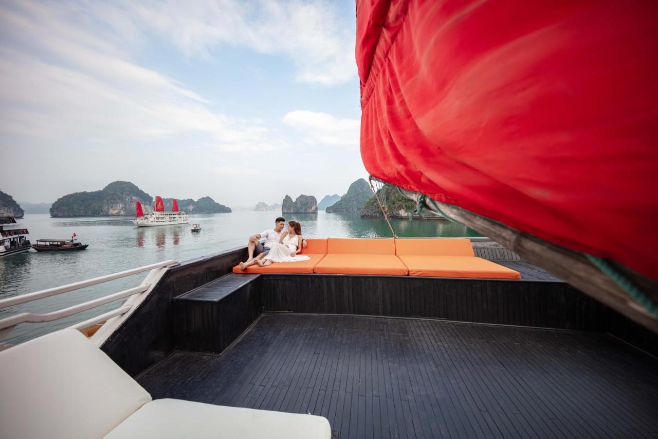 ซีเรนา ครูซ Hotel ฮาลอง ภายนอก รูปภาพ
